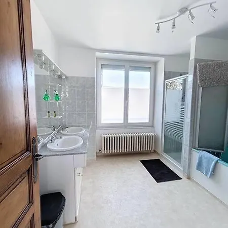Holiday home Brp Aveyron, Castan House, 5 Beds Druelle Balsac