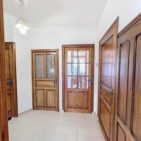 Brp Aveyron, Castan House, 5 Beds