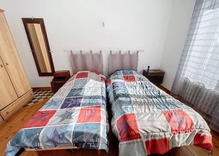 Brp Aveyron, Castan House, 5 Beds Сasa de vacaciones *