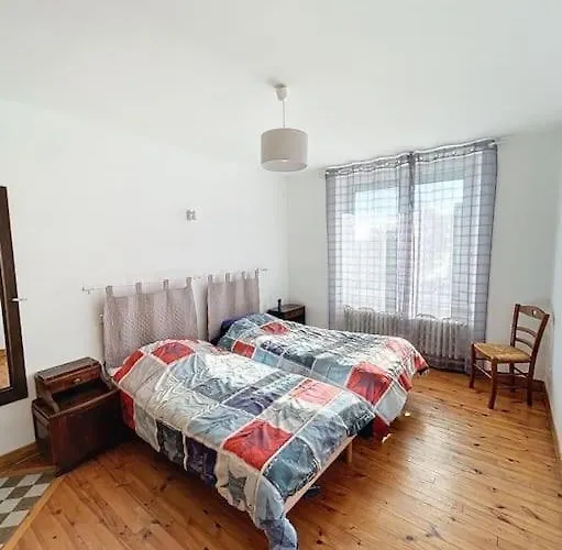 Brp Aveyron, Castan House, 5 Beds Сasa de vacaciones *