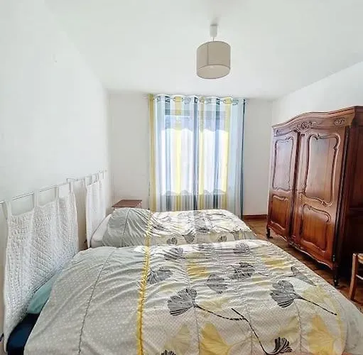 Сasa de vacaciones Brp Aveyron, Castan House, 5 Beds