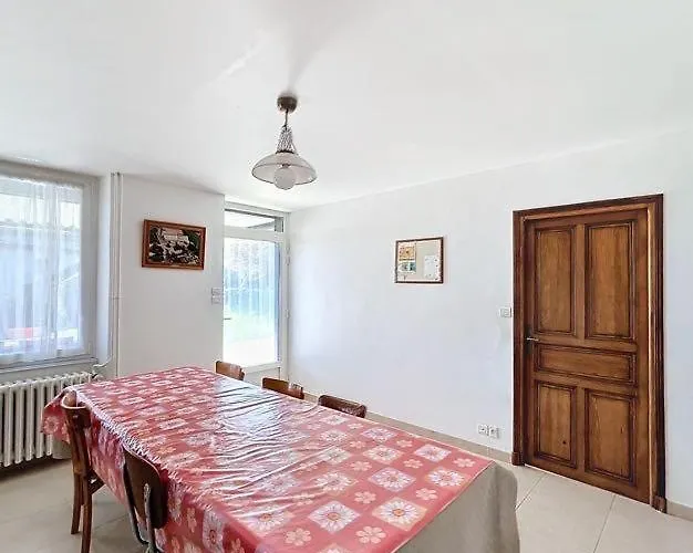 Сasa de vacaciones Brp Aveyron, Castan House, 5 Beds *