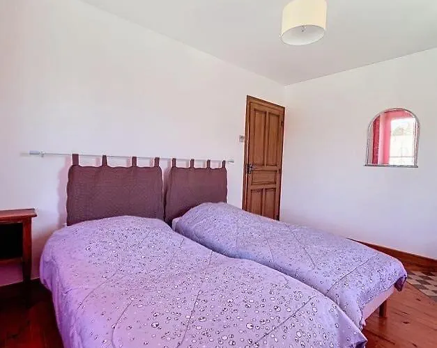 Brp Aveyron, Castan House, 5 Beds Сasa de vacaciones