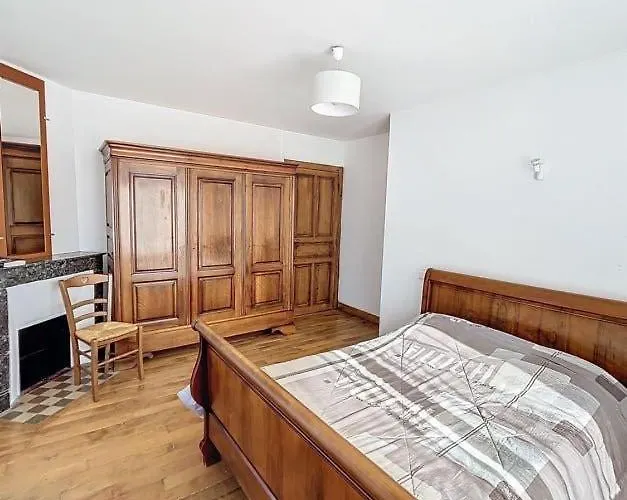 Сasa de vacaciones Brp Aveyron, Castan House, 5 Beds