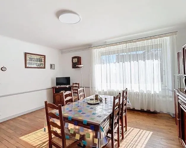 Сasa de vacaciones Brp Aveyron, Castan House, 5 Beds